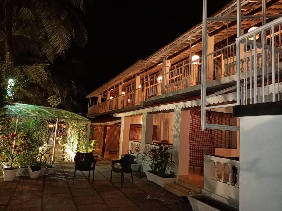 Vista Mare Beach Resort Vagator Exterior photo